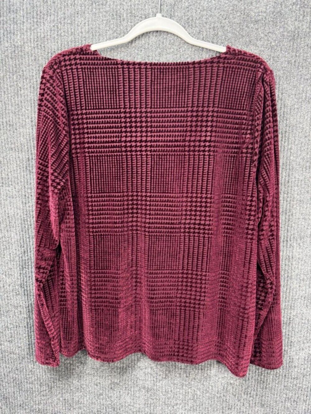 Talbots Burnout Velvet Top Womens XL Burgundy Cowl Neck Long Sleeve Houndstooth - Picture 3 of 9